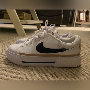 Nike court legacy lift.  Size 7